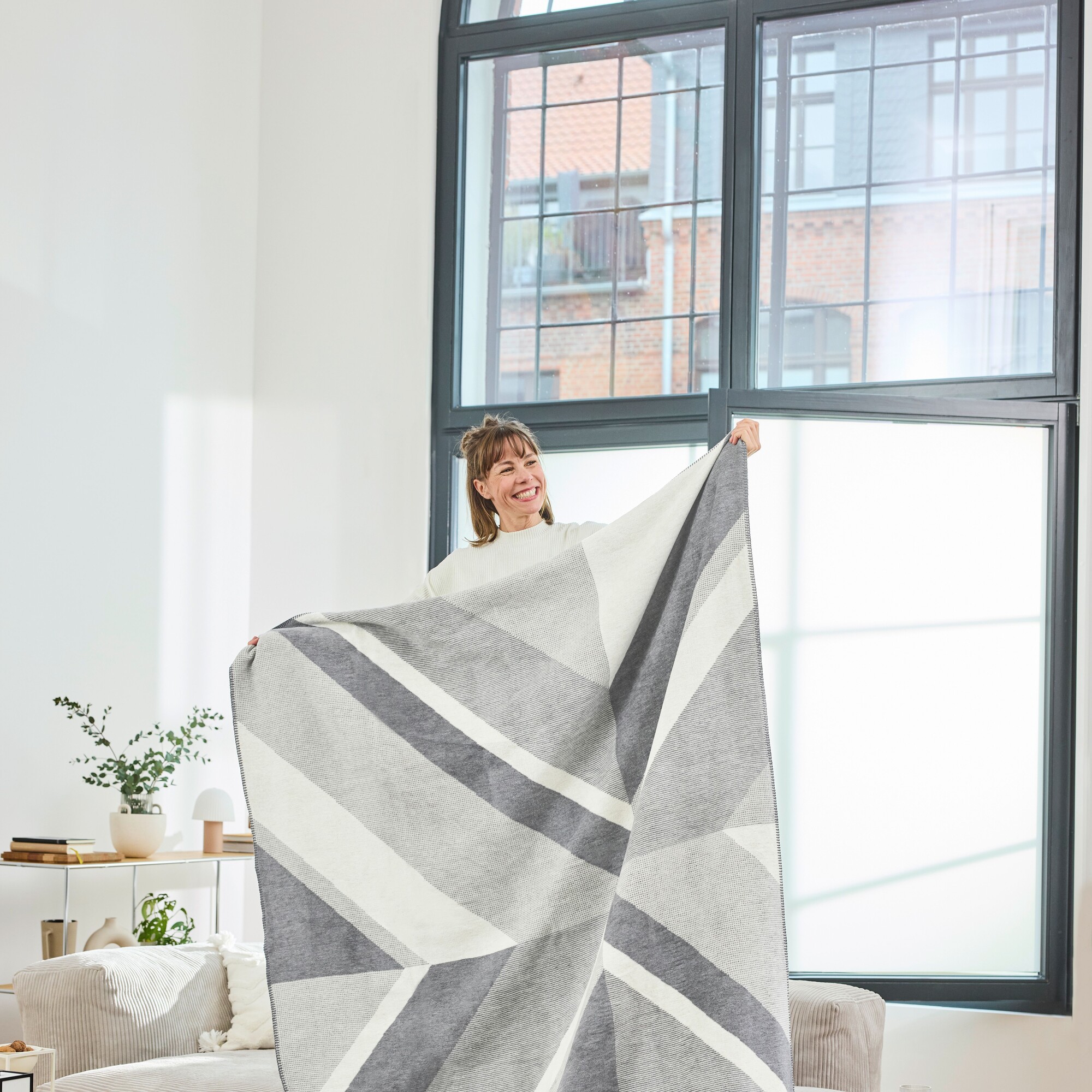 Decke, geometrisches Muster, grau, Wohnaccessoire, weiches Material