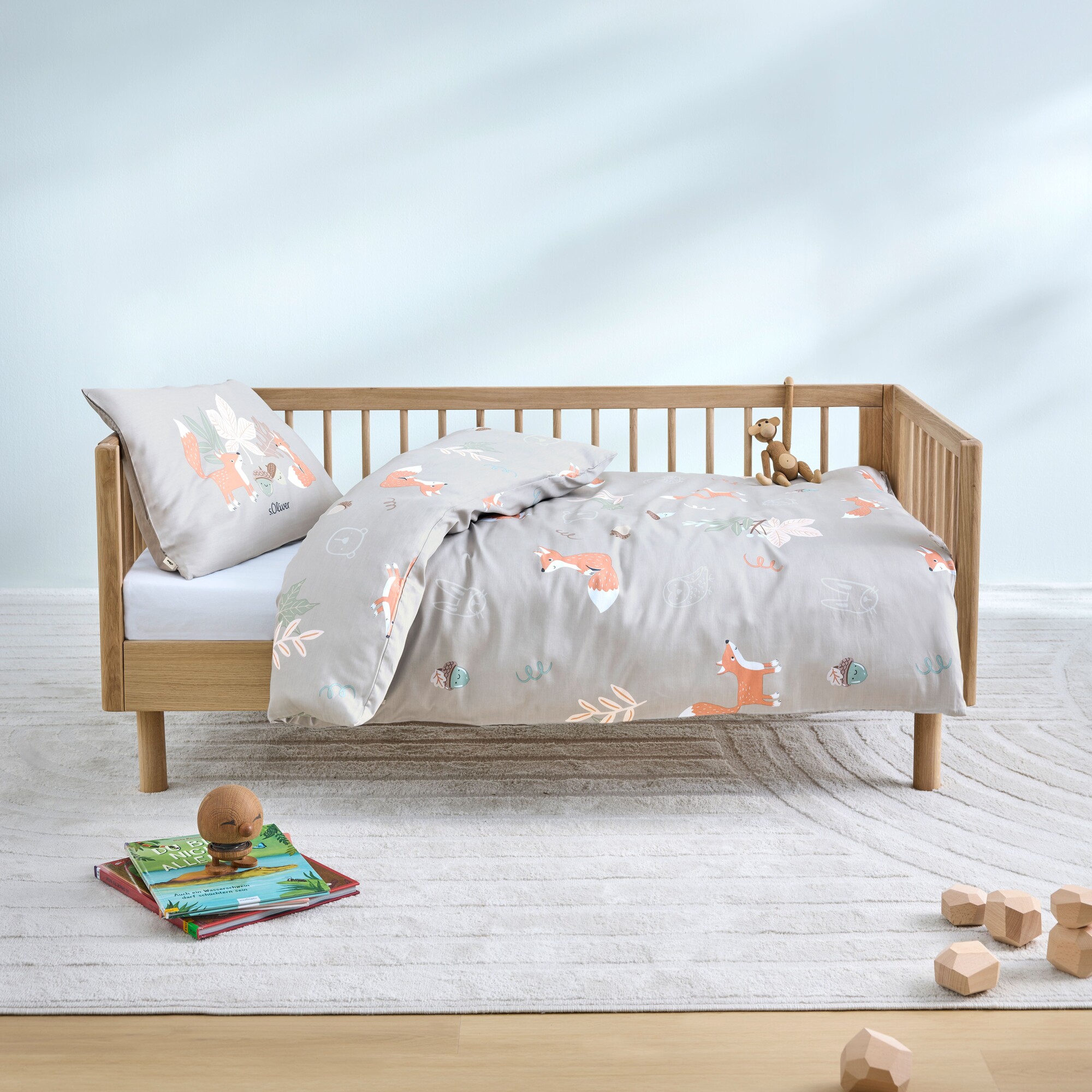Kinderbett, Holzbett, Duvetbezug, Tiermuster, Kinderbettgestell