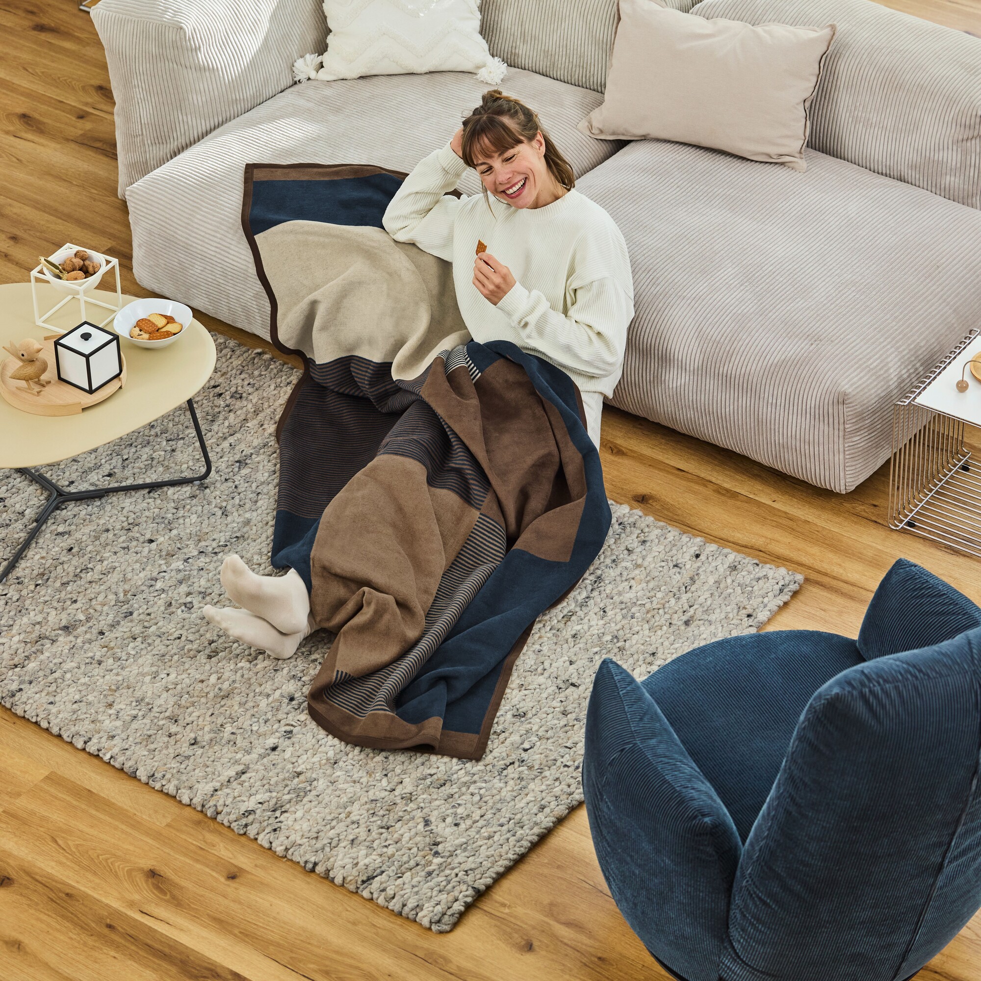 wohnzimmer, decke, decke/throw, couchtisch, snacks, Wohnzimmer, Decke, Lounge, gemütlich, Snacks